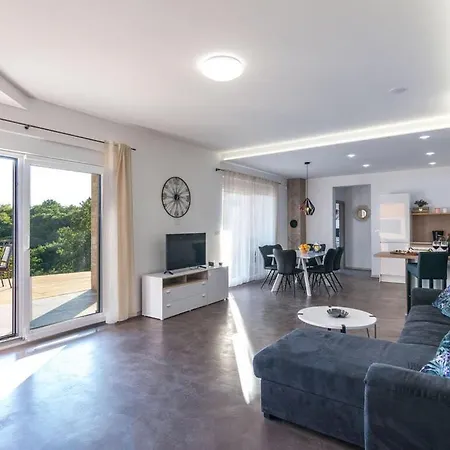 Вилла Gloria Comfortable Holiday